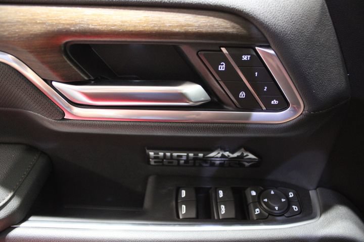 New 2026 Chevrolet Silverado 1500 High Country AWD/4WD image 19