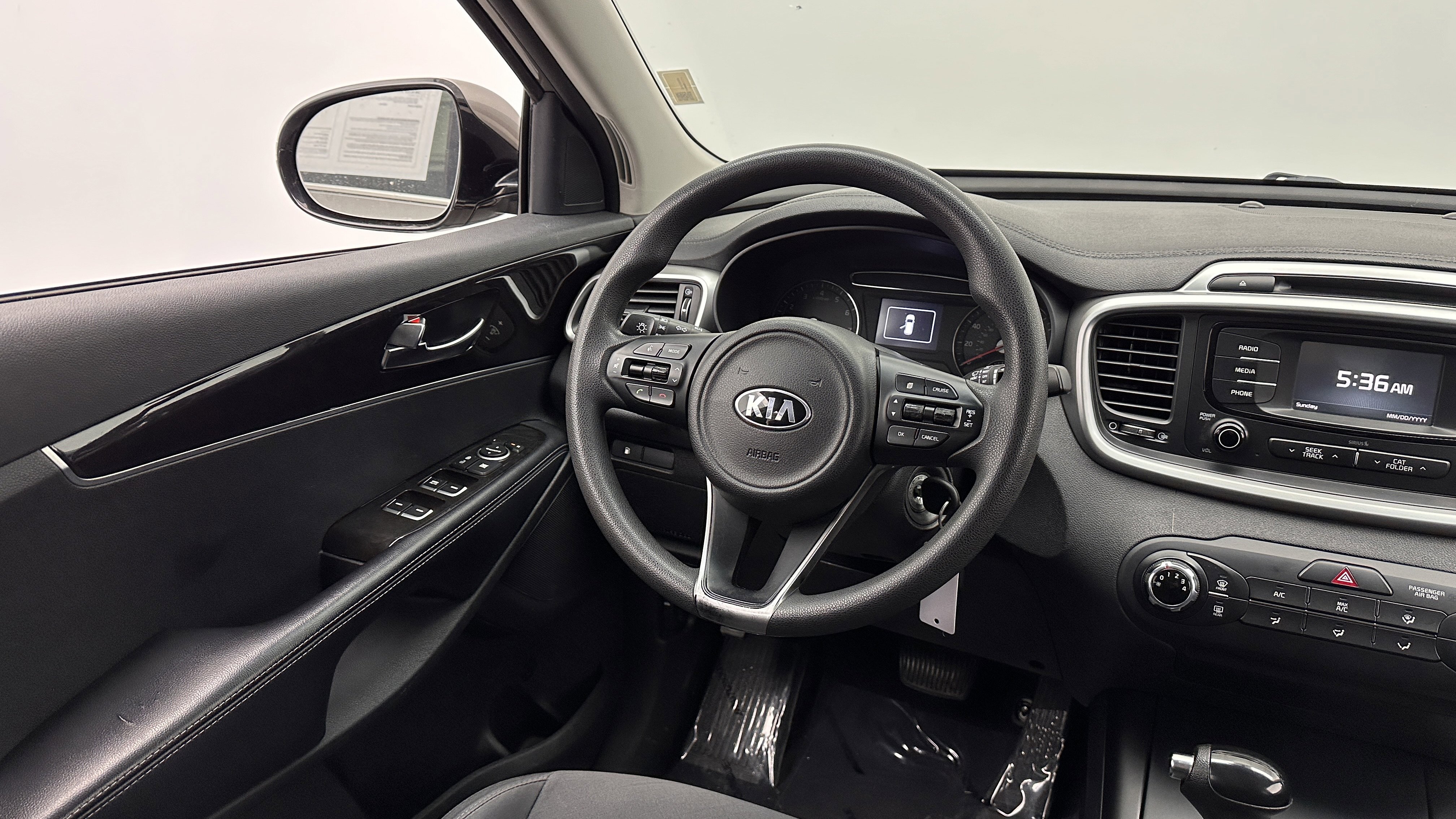 Used 2016 Kia Sorento LX image 23