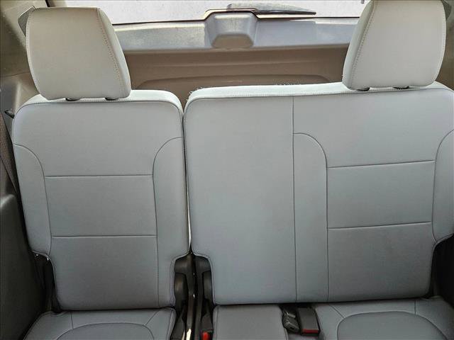 Used 2020 Chevrolet Traverse LT w/ LT Premium Package AWD/4WD image 19