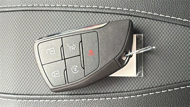 New 2026 Chevrolet Traverse RS w/ LPO, Floor Liner Package image 28