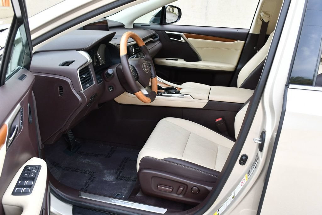 Used 2019 Lexus RX 350 AWD w/ Navigation Package image 14