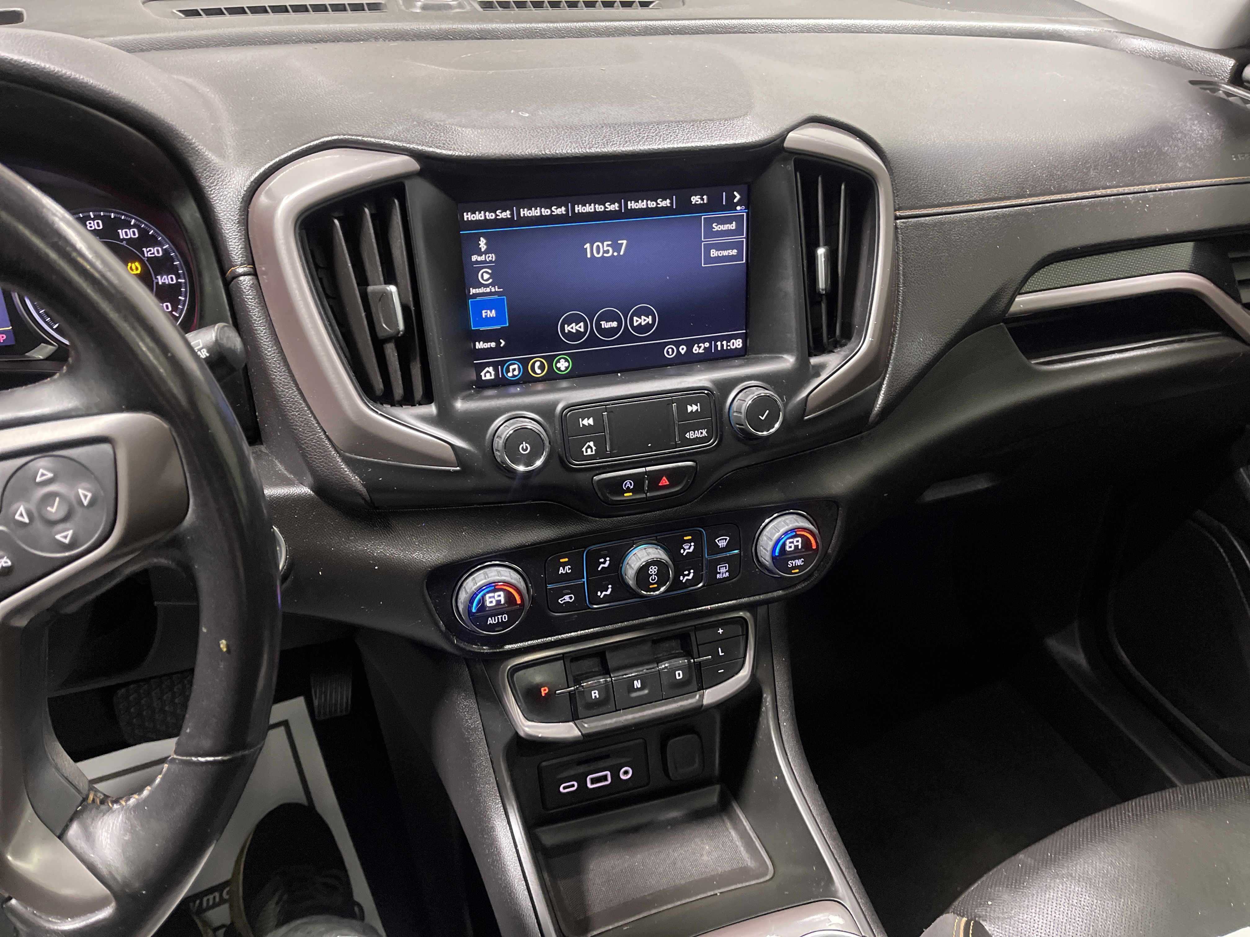 Used 2022 GMC Terrain AT4 image 29