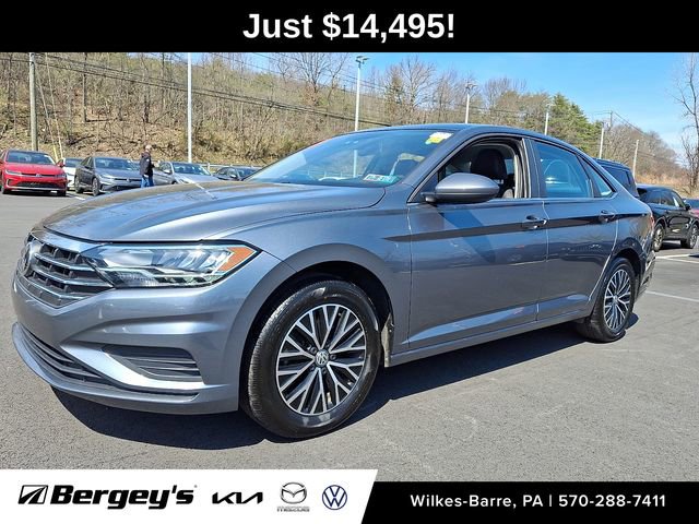 Used 2020 Volkswagen Jetta SE image 1