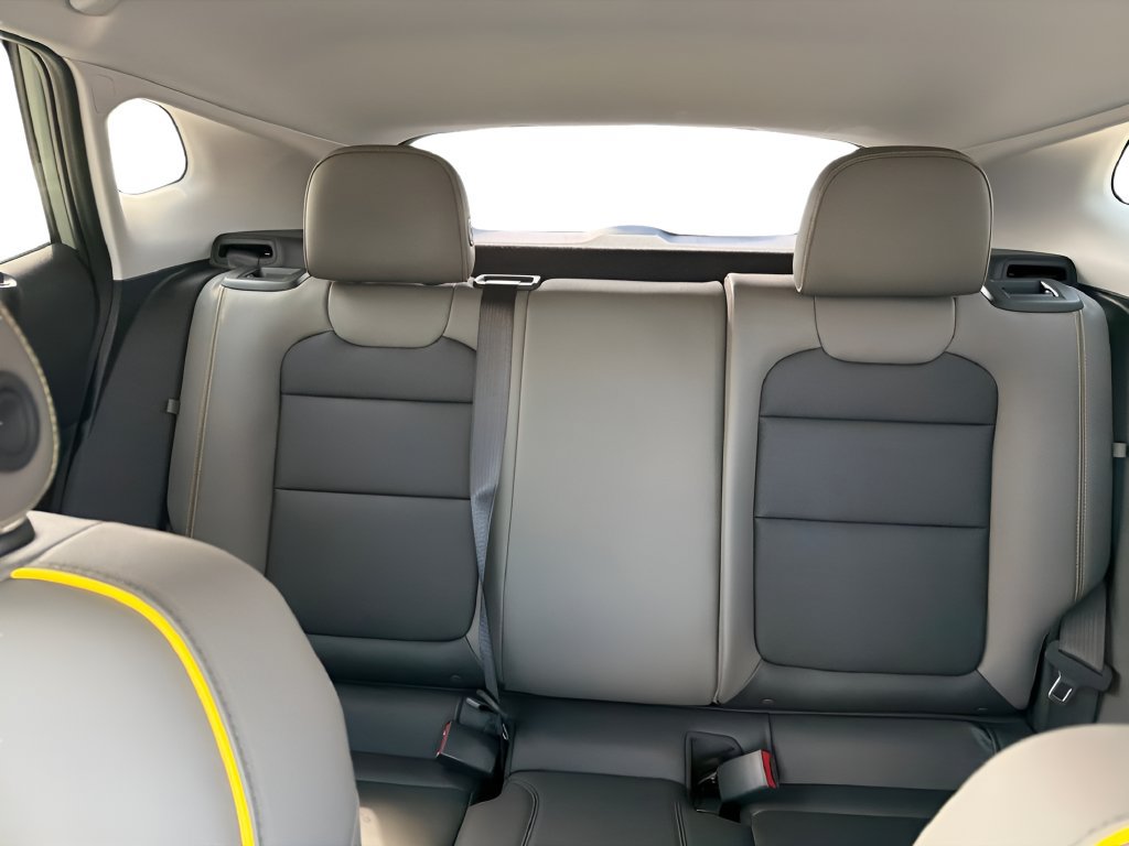 New 2026 Chevrolet Trax ACTIV w/ Driver Confidence Package FWD image 25