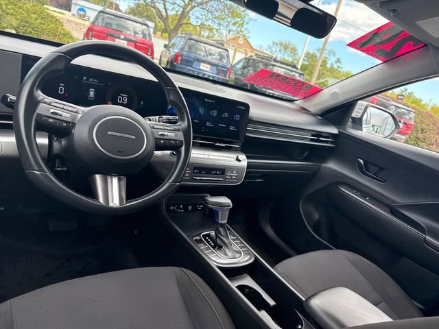 Certified 2024 Hyundai Kona SEL AWD/4WD image 23