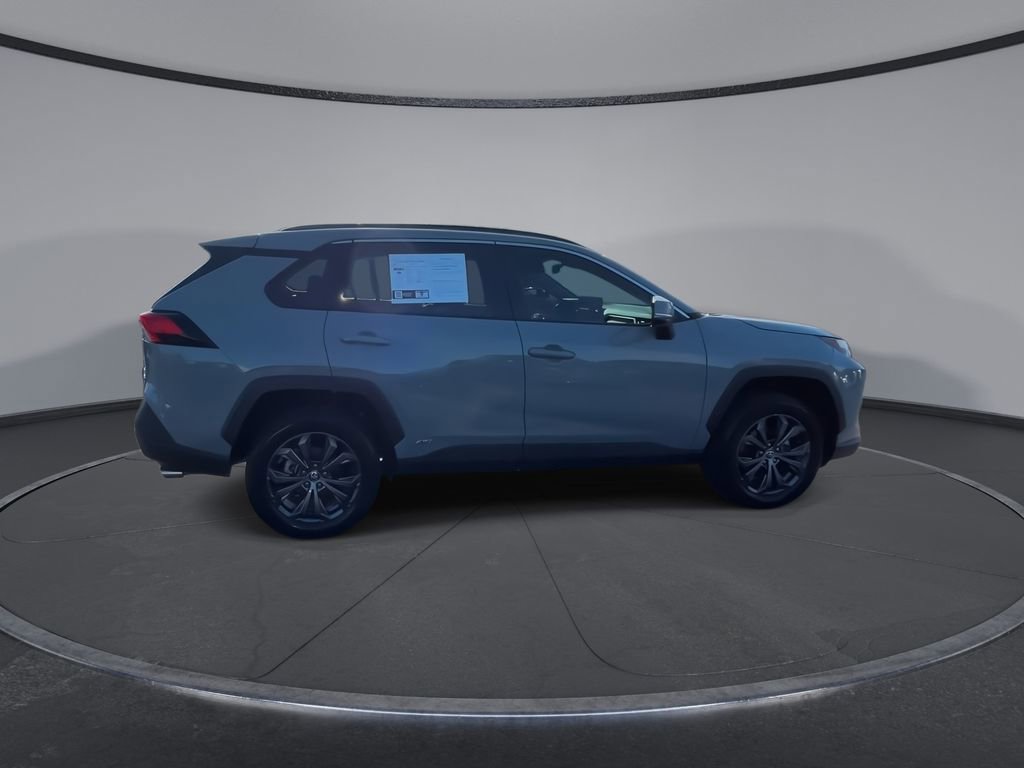 Used 2023 Toyota RAV4 XLE Premium AWD/4WD image 9
