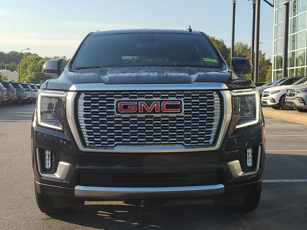 Used 2023 GMC Yukon Denali RWD image 8