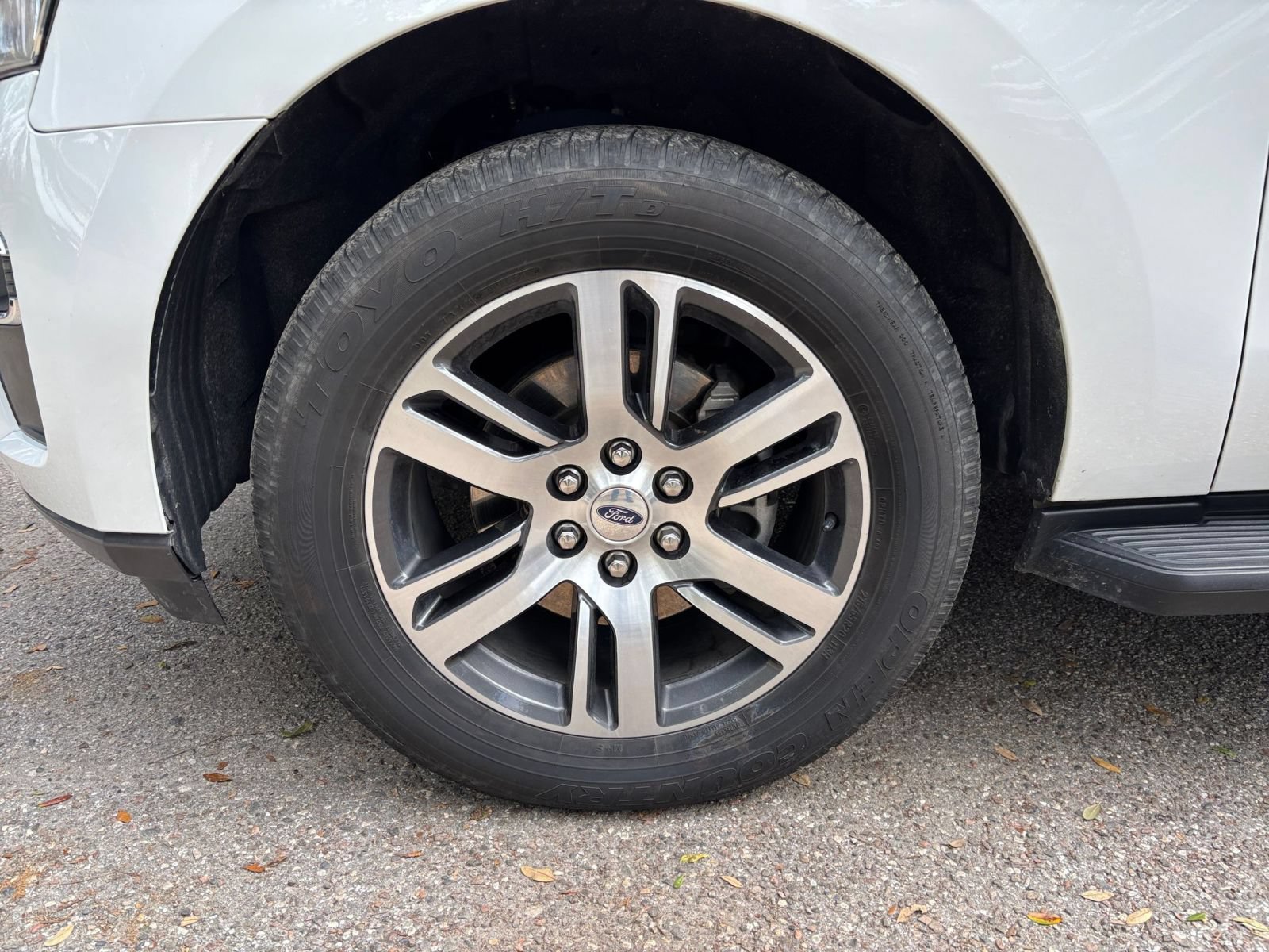Used 2024 Ford Expedition Limited RWD image 34
