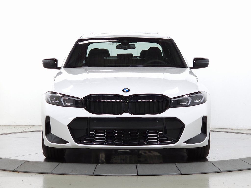 Used 2026 BMW 330i xDrive Sedan w/ M Sport Package AWD/4WD image 2