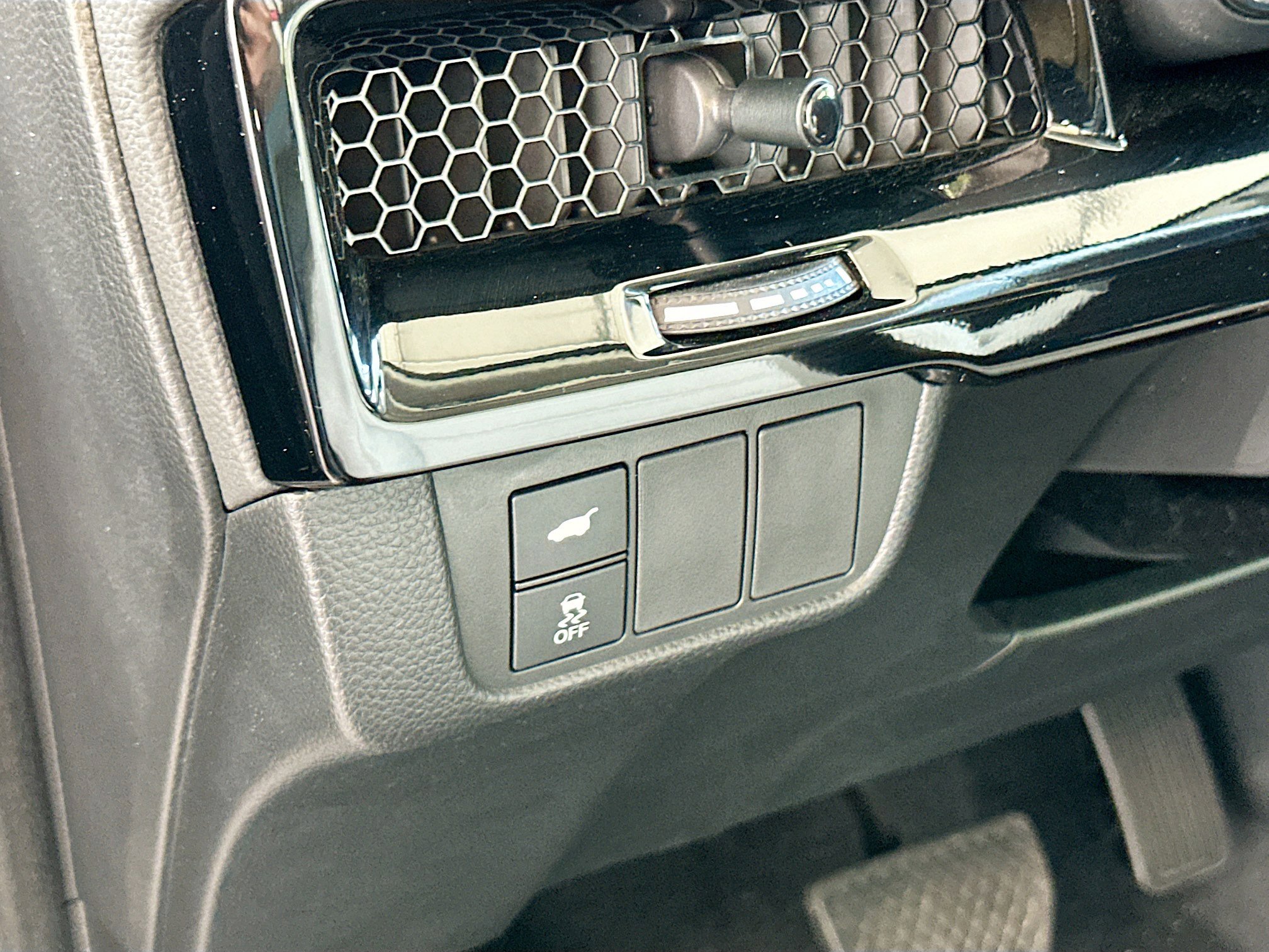 Used 2024 Honda CR-V EX-L image 10