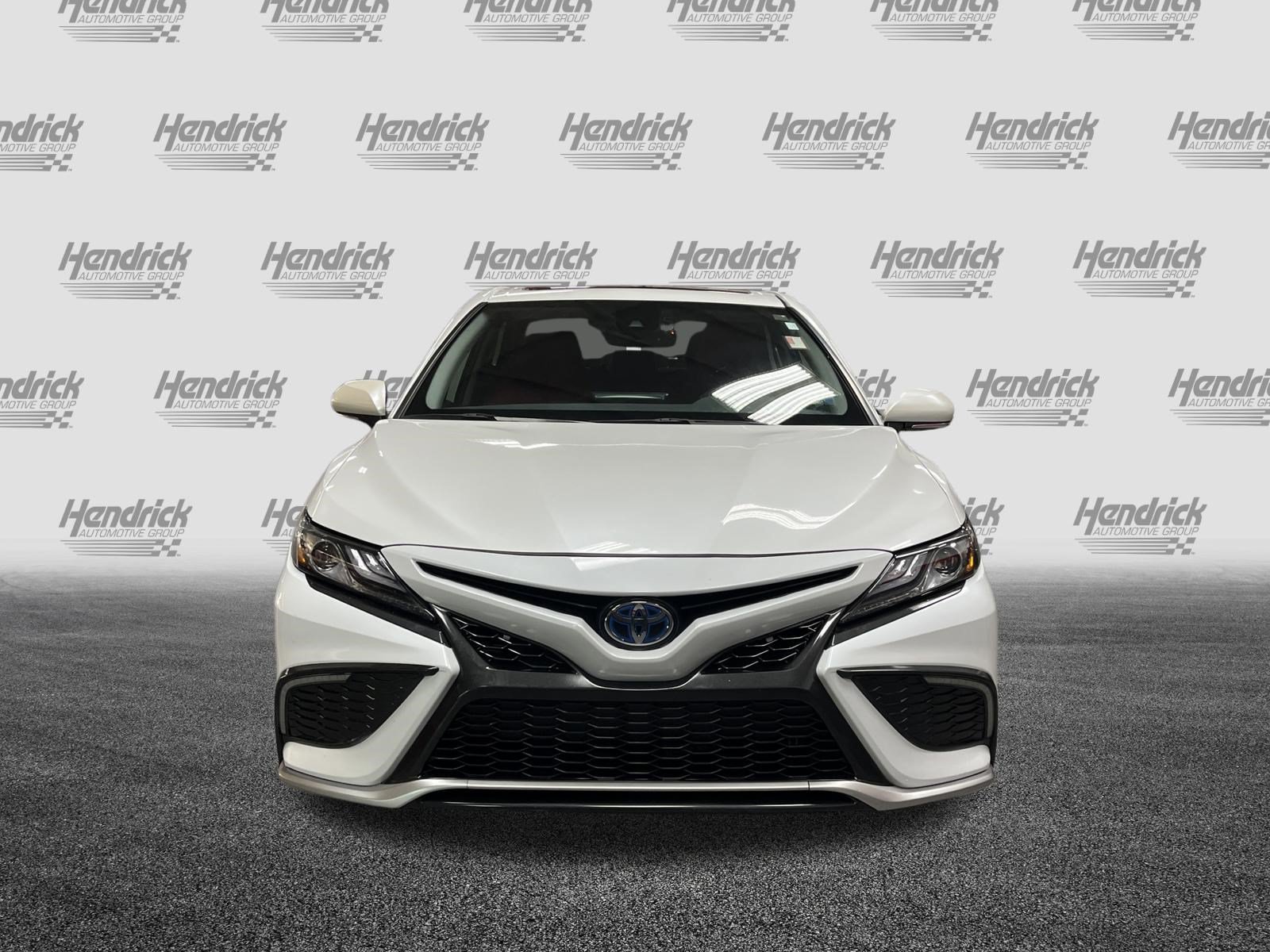 Used 2022 Toyota Camry XSE FWD image 3