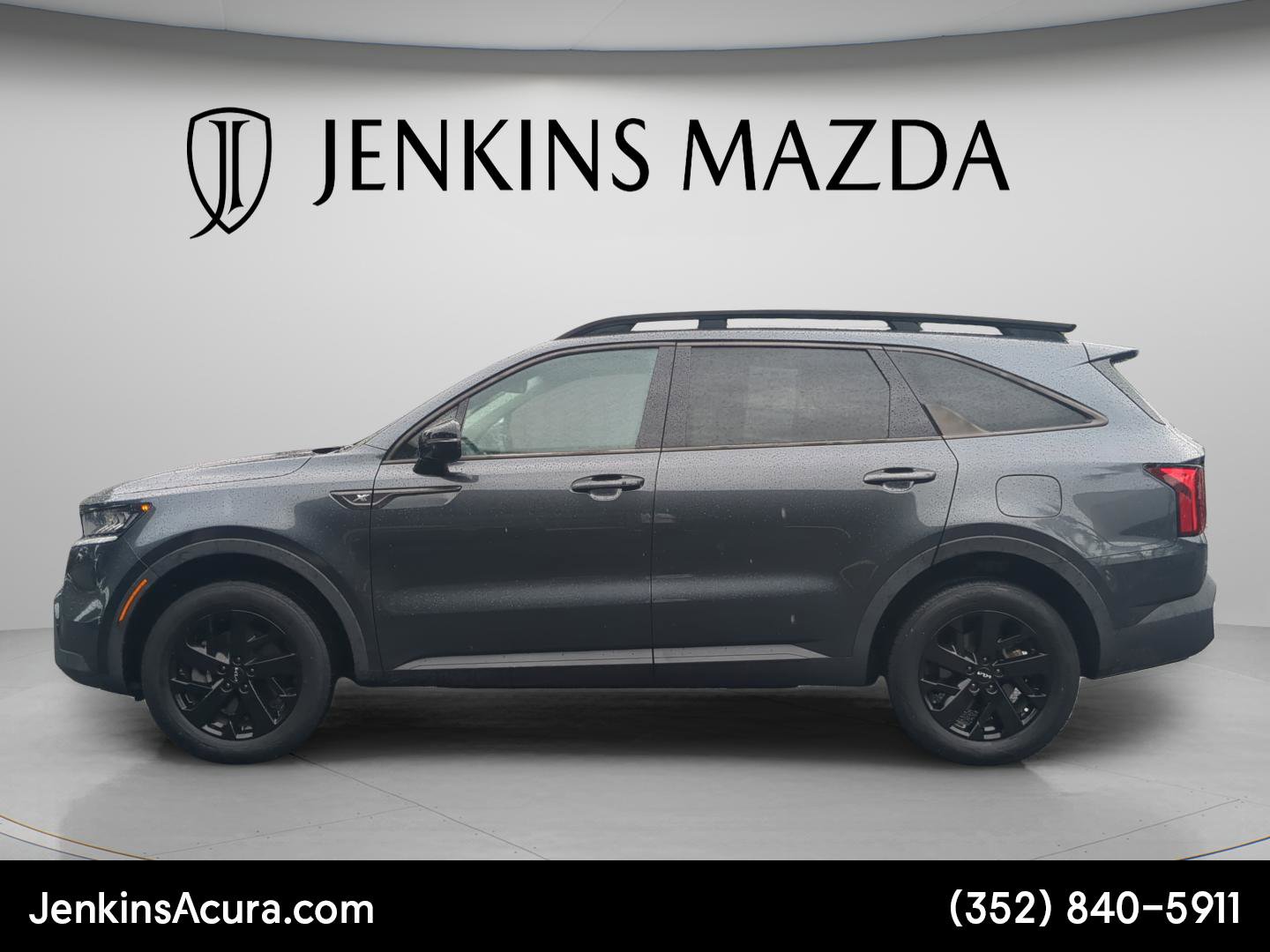 Used 2023 Kia Sorento S image 6