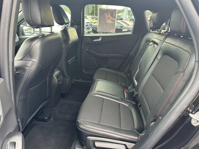 Used 2025 Ford Escape ST-Line AWD/4WD image 11