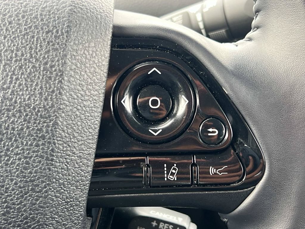 Used 2022 Toyota Prius Prime XLE FWD image 11