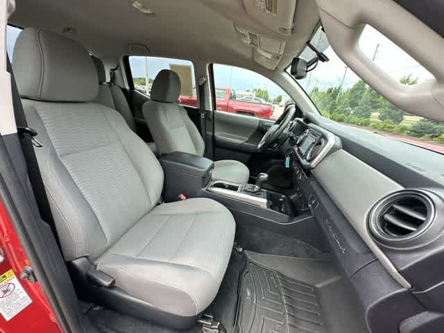 Used 2017 Toyota Tacoma SR5 w/ Tow Package AWD/4WD image 18