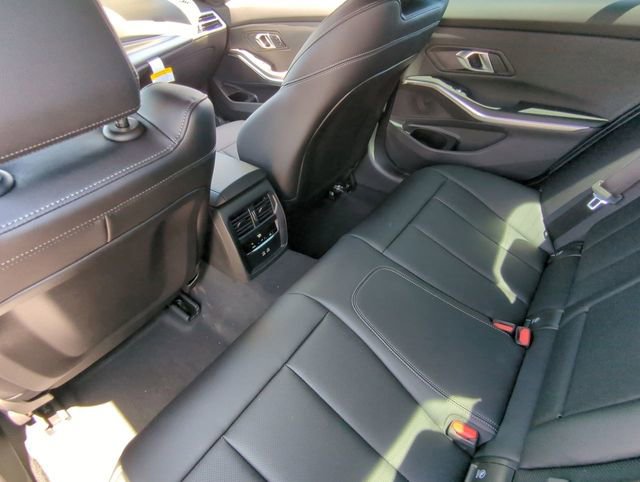 Used 2025 BMW 330i Sedan w/ Convenience Package image 18