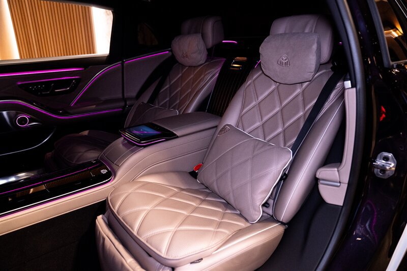 Used 2025 Mercedes-Benz Maybach S 680 4MATIC image 7