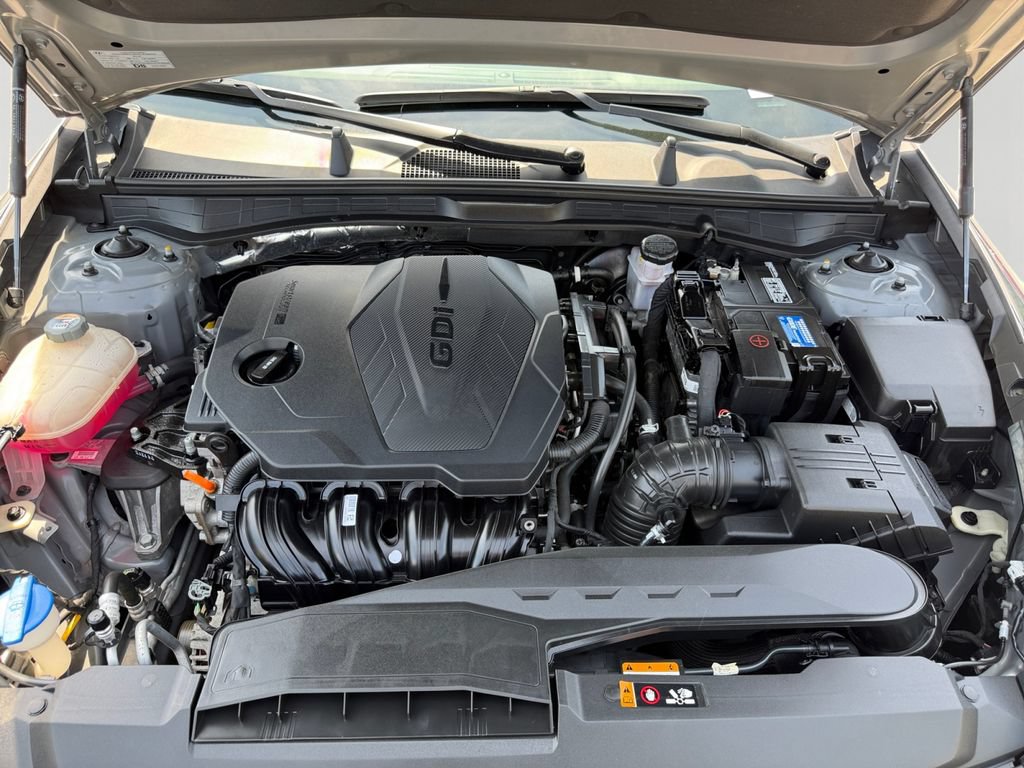 Used 2022 Hyundai Sonata SEL w/ Convenience Package FWD image 9