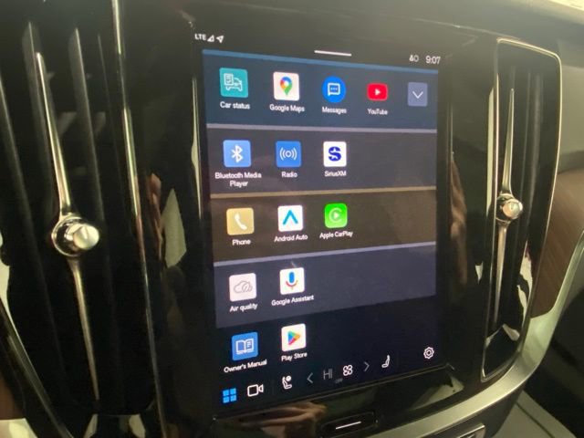 Used 2025 Volvo V60 B5 Cross Country Plus AWD/4WD image 22