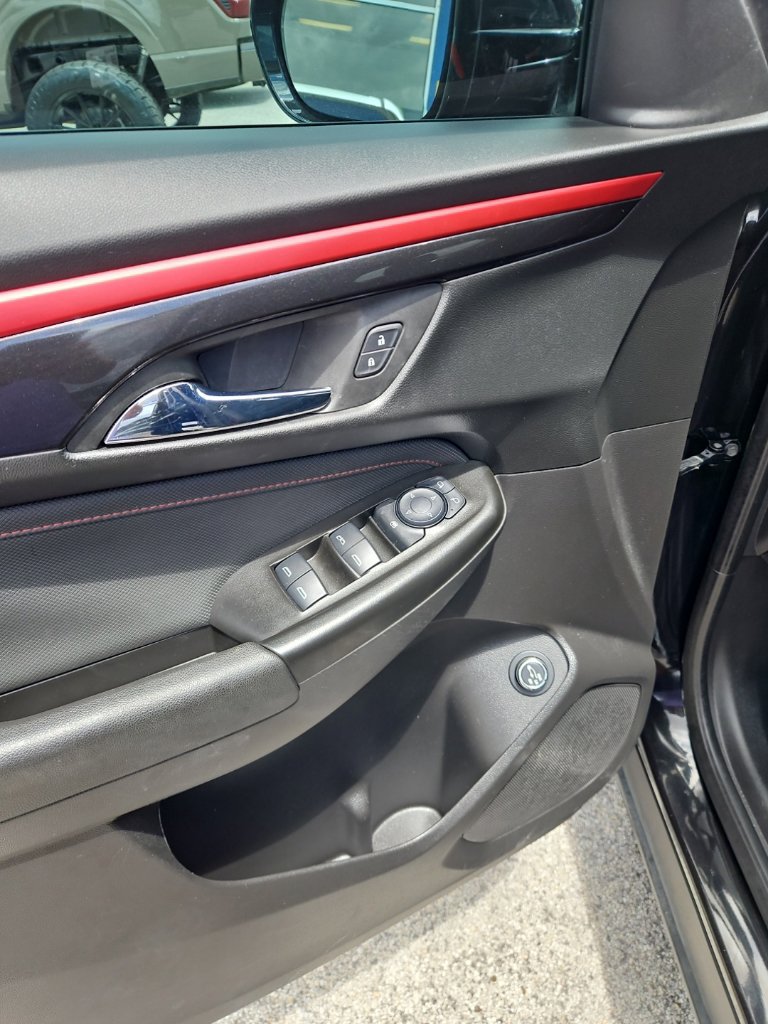 Used 2025 Chevrolet TrailBlazer RS w/ Convenience Package FWD image 11