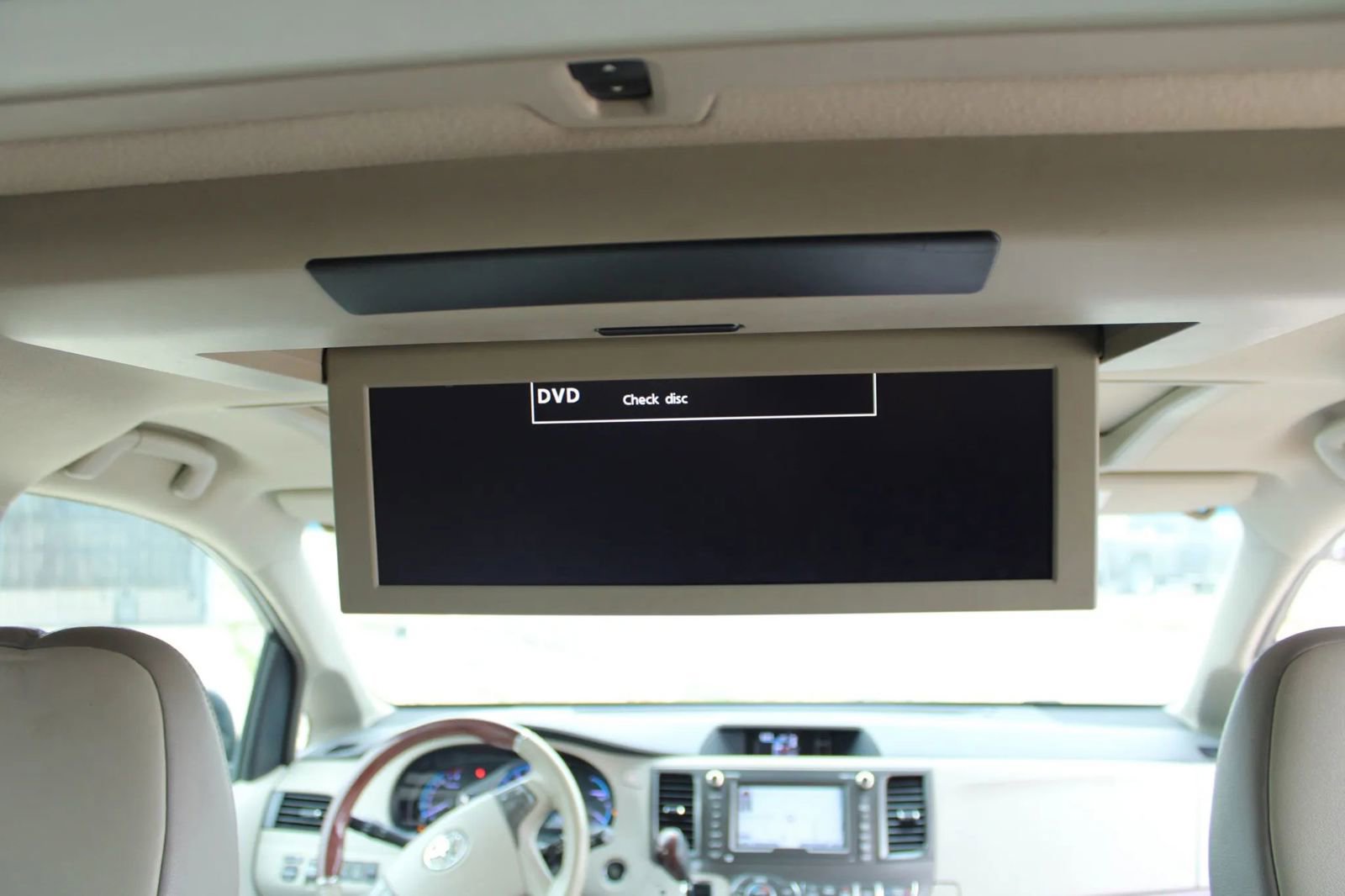 Used 2013 Toyota Sienna Limited w/ Premium Pkg image 21