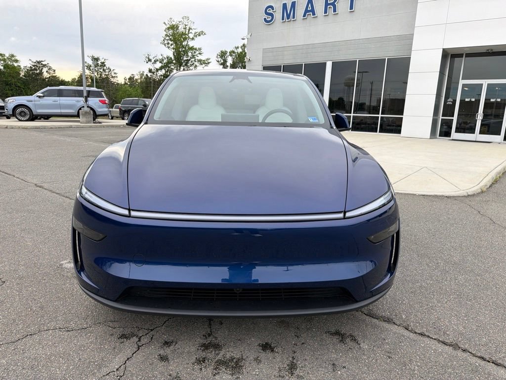Used 2026 Tesla Model Y Long Range RWD image 9