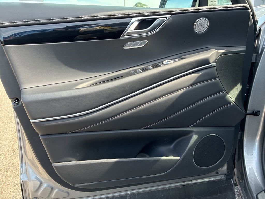 Used 2025 Genesis GV80 2.5T Standard image 11