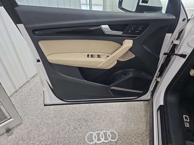 Used 2018 Audi Q5 2.0T Premium Plus w/ Premium Plus Package AWD/4WD image 10