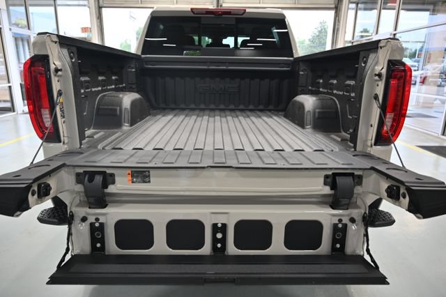 New 2026 GMC Sierra 1500 Denali AWD/4WD image 9