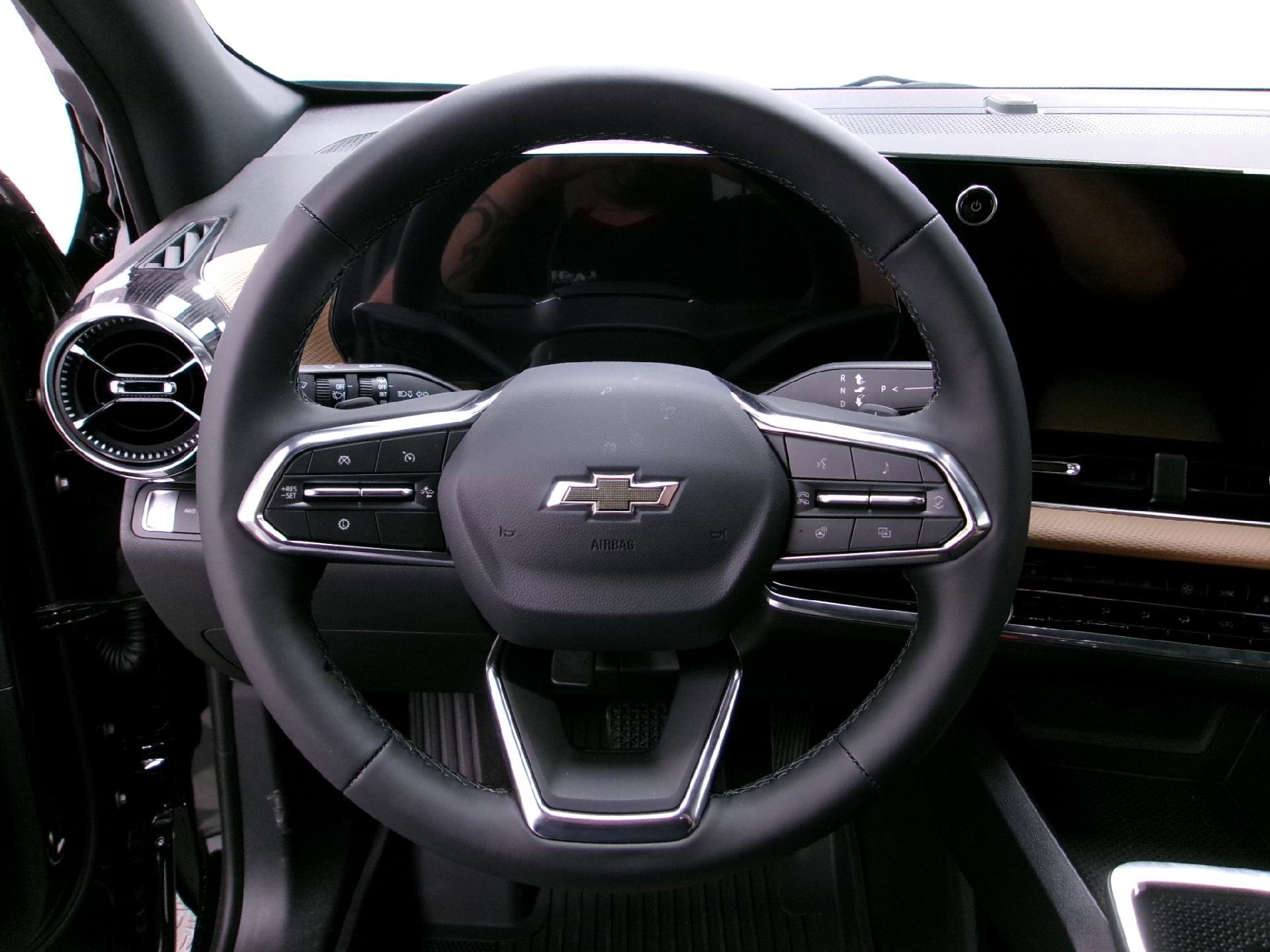 New 2026 Chevrolet Equinox ACTIV w/ Convenience Package III image 6