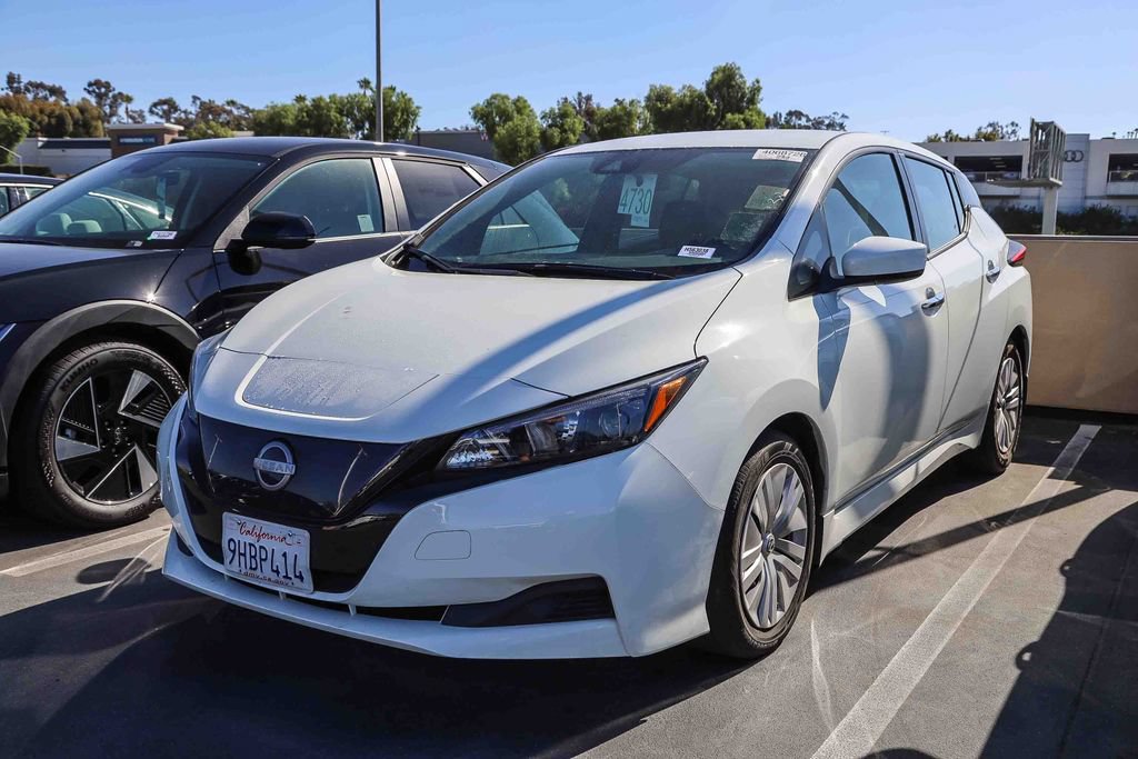 Used 2023 Nissan Leaf S FWD image 3