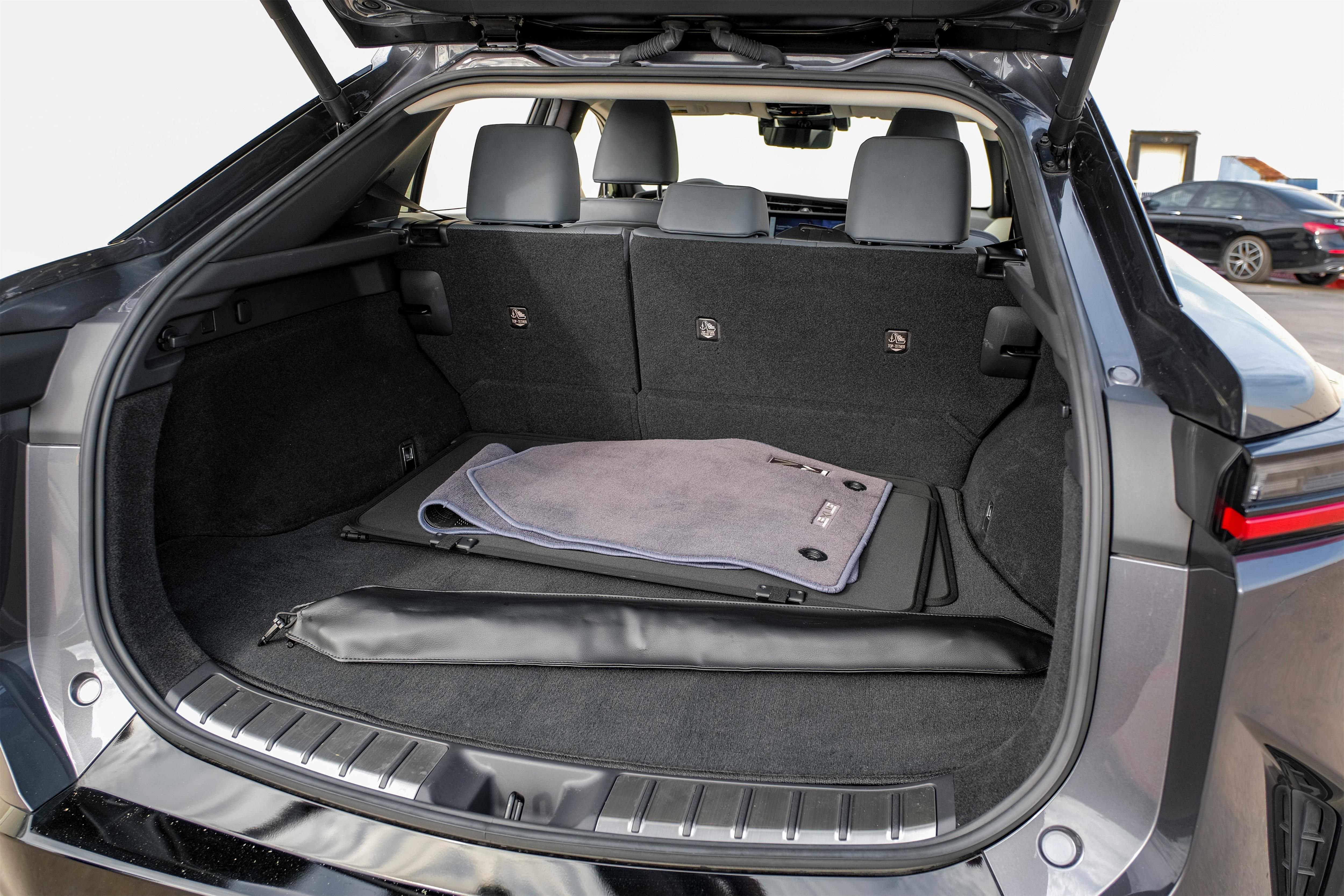 Used 2023 Lexus RZ 450e Premium w/ Technology Package image 41