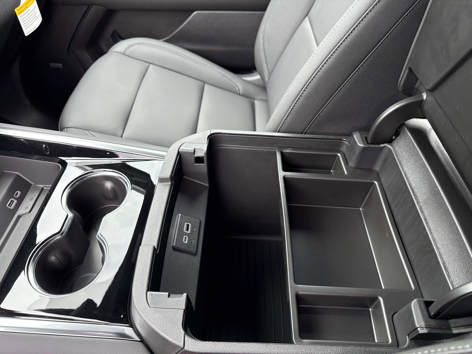 New 2026 Chevrolet Tahoe Z71 w/ Comfort Package image 32