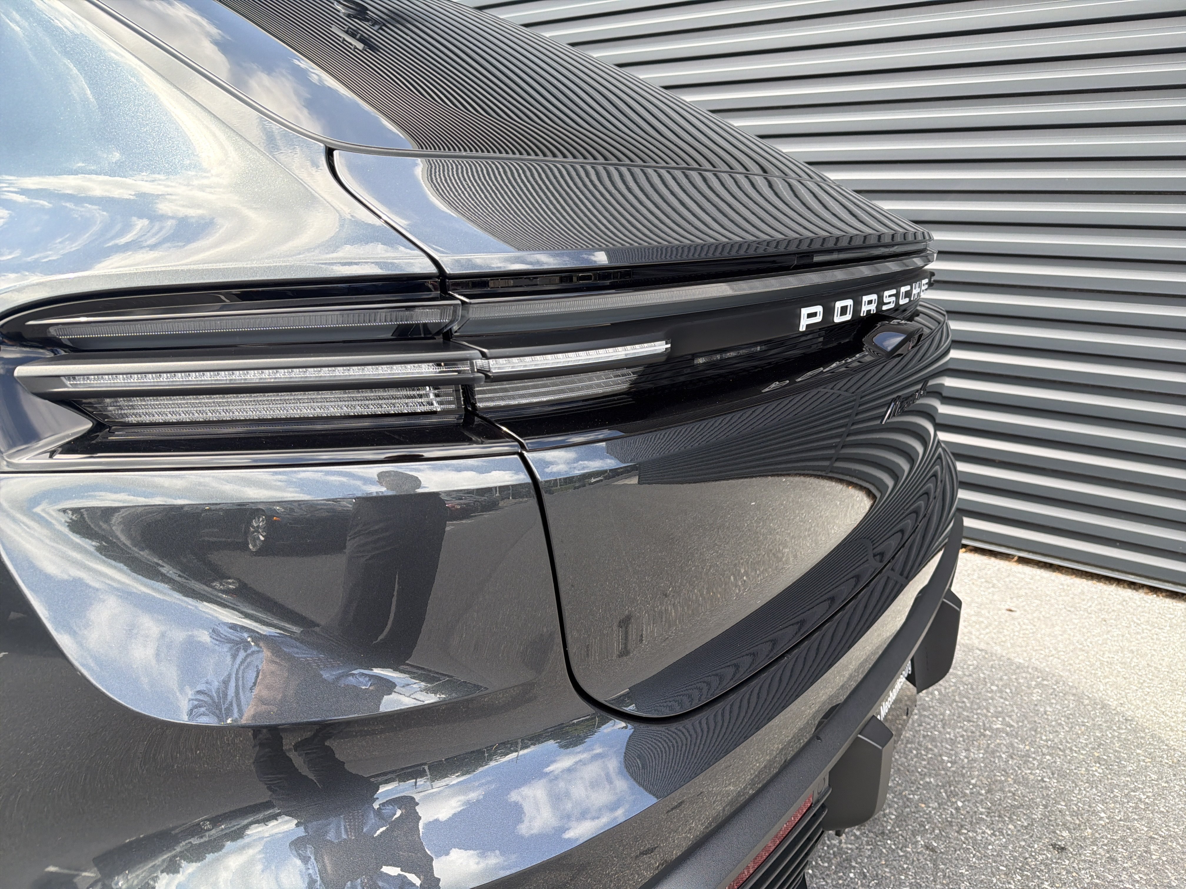 New 2025 Porsche Macan 4 Electric AWD/4WD image 25
