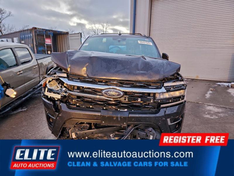 Used 2024 Ford Expedition Max Limited image 9
