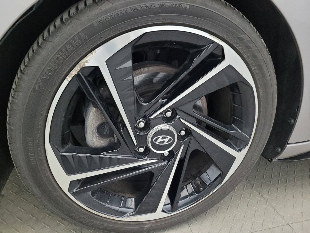 Used 2021 Hyundai Elantra N Line FWD image 31