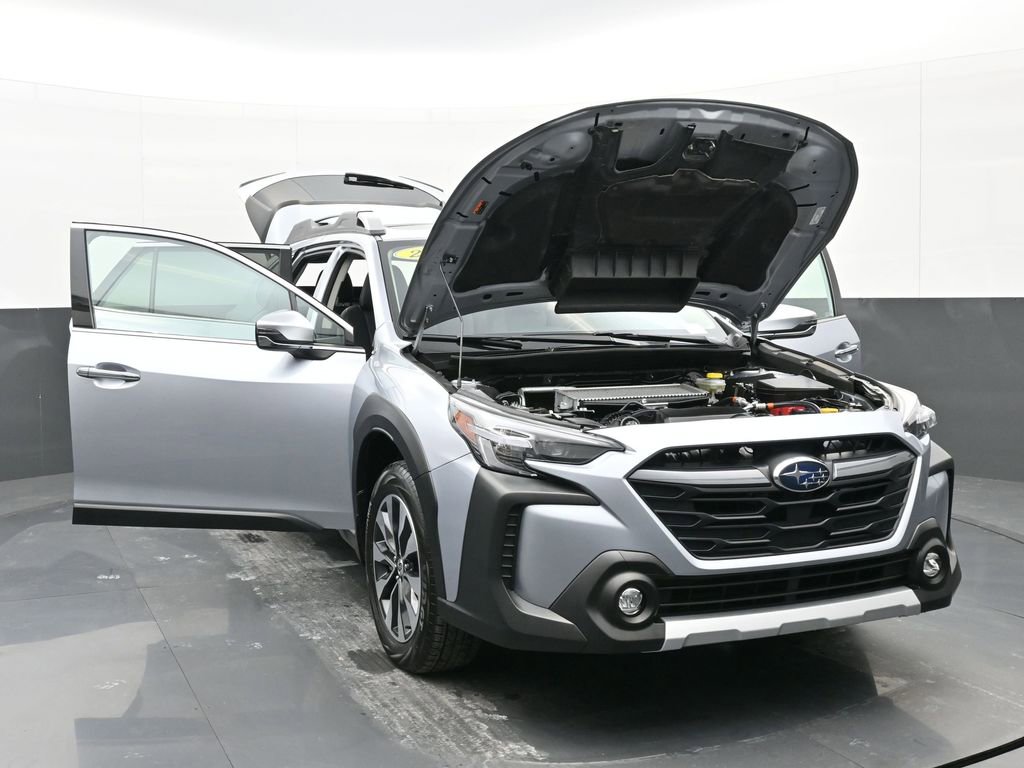 Used 2025 Subaru Outback Touring XT image 50