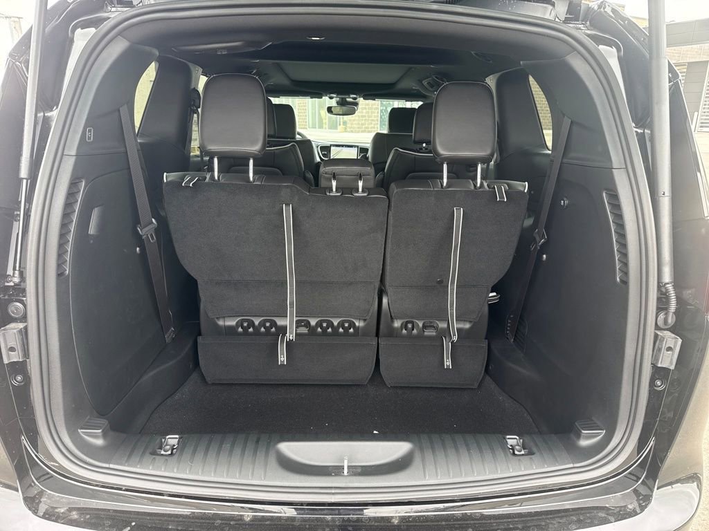 New 2026 Chrysler Pacifica Limited AWD/4WD image 28