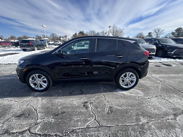 Used 2023 Buick Encore GX Preferred image 2