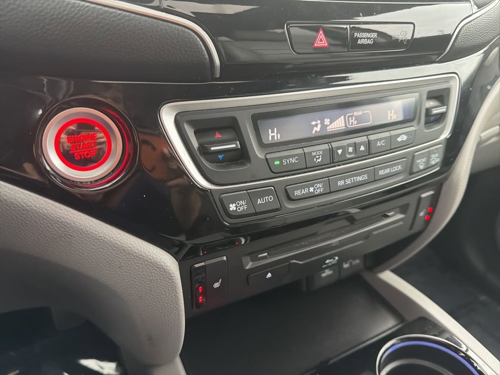 Certified 2019 Honda Pilot Touring image 35