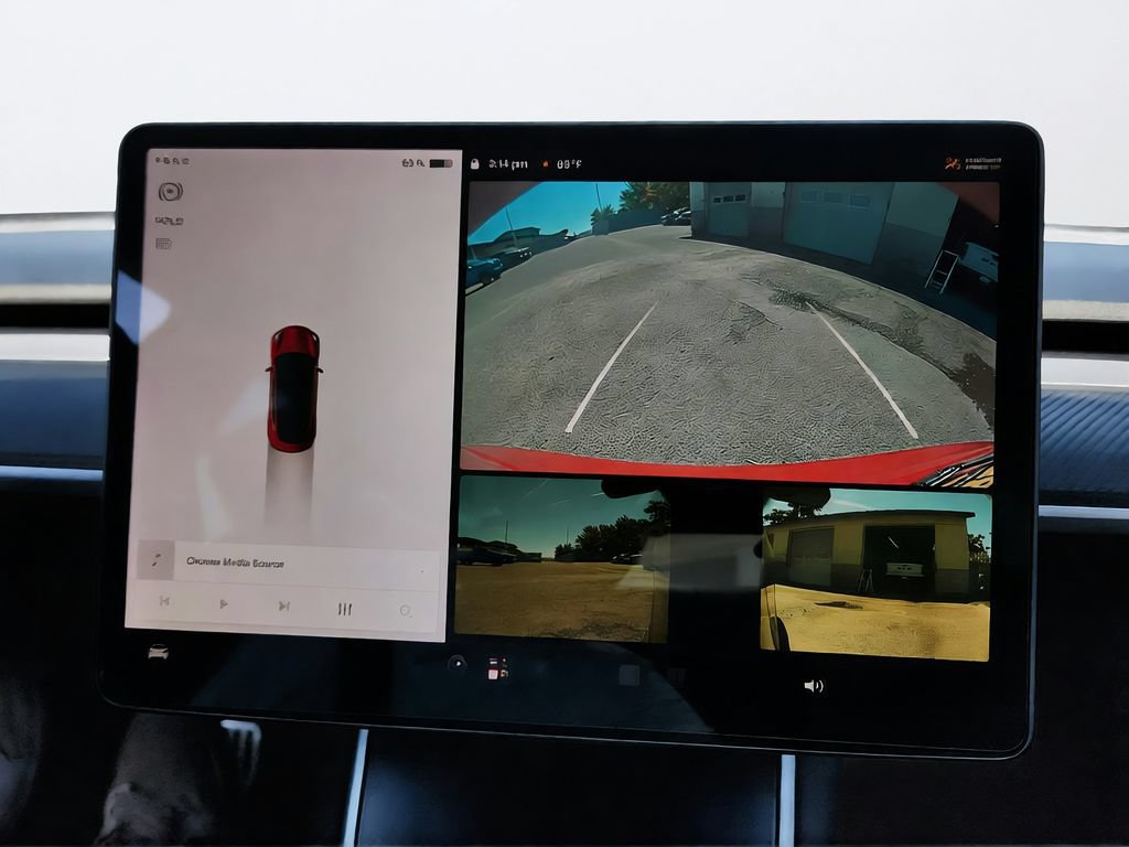 Used 2018 Tesla Model 3 Long Range AWD/4WD image 17