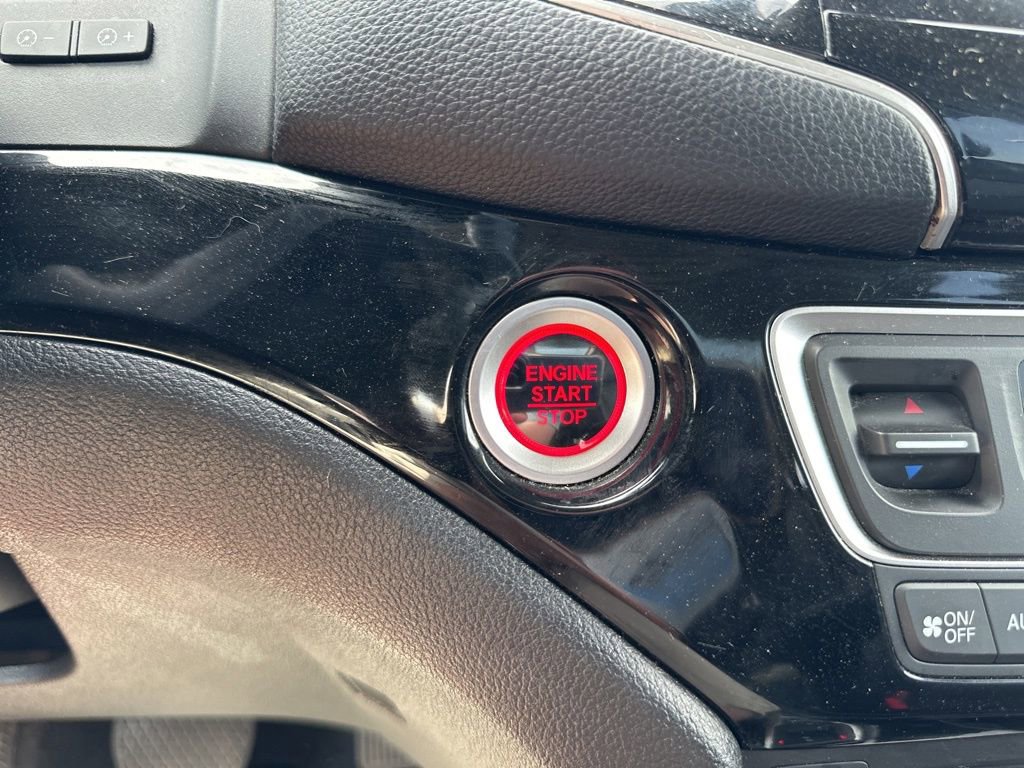 Used 2019 Honda Pilot Elite image 25