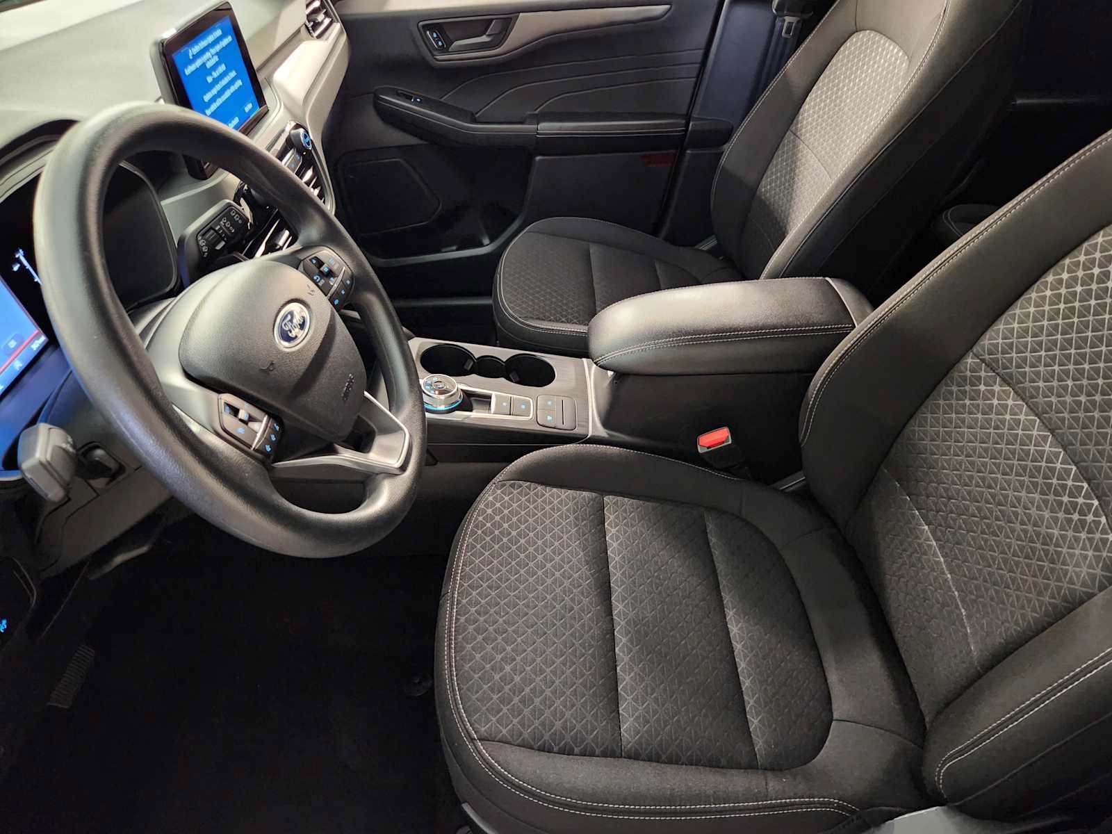 Used 2025 Ford Escape Active AWD/4WD image 14