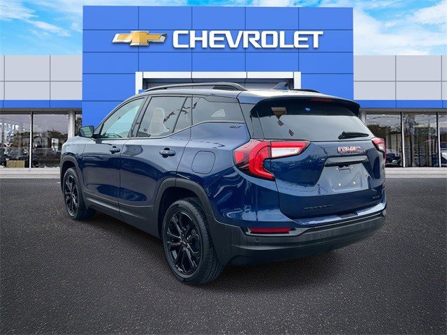 Certified 2022 GMC Terrain SLT w/ Elevation Edition image 8