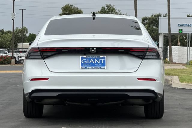 Used 2025 Honda Accord SE image 5
