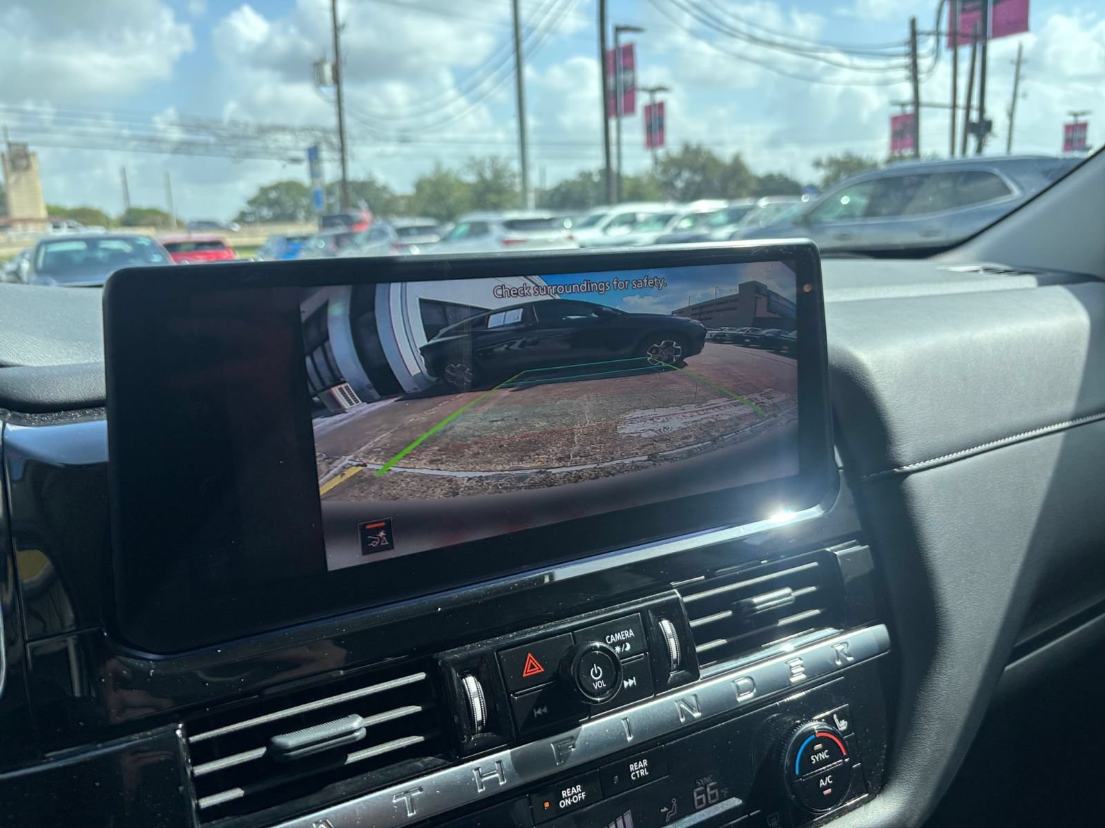 Used 2026 Nissan Pathfinder SV FWD image 25