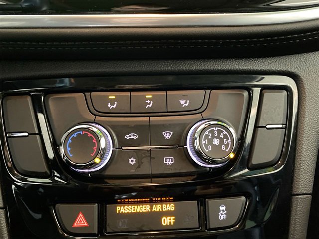 Certified 2022 Buick Encore Preferred image 40