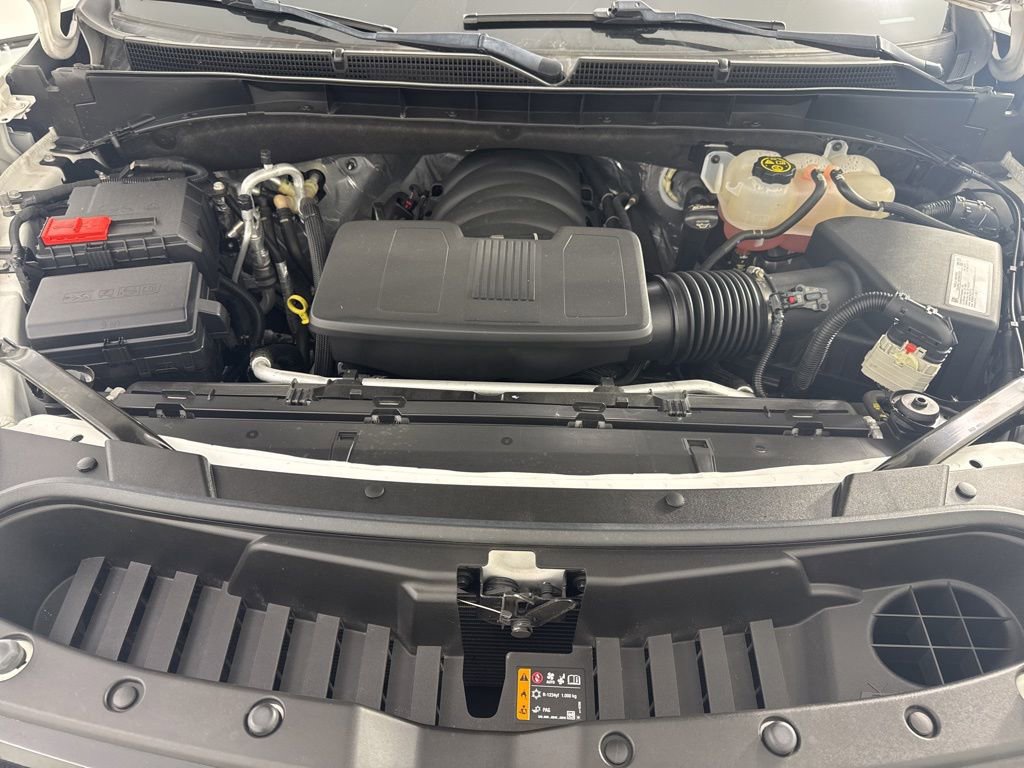 Used 2021 Cadillac Escalade Premium Luxury w/ Performance Package image 12