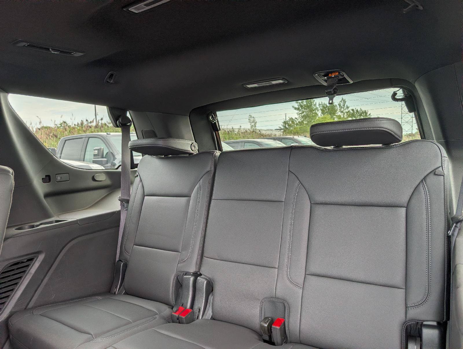 Used 2023 Chevrolet Tahoe LT w/ LT Signature Package AWD/4WD image 11