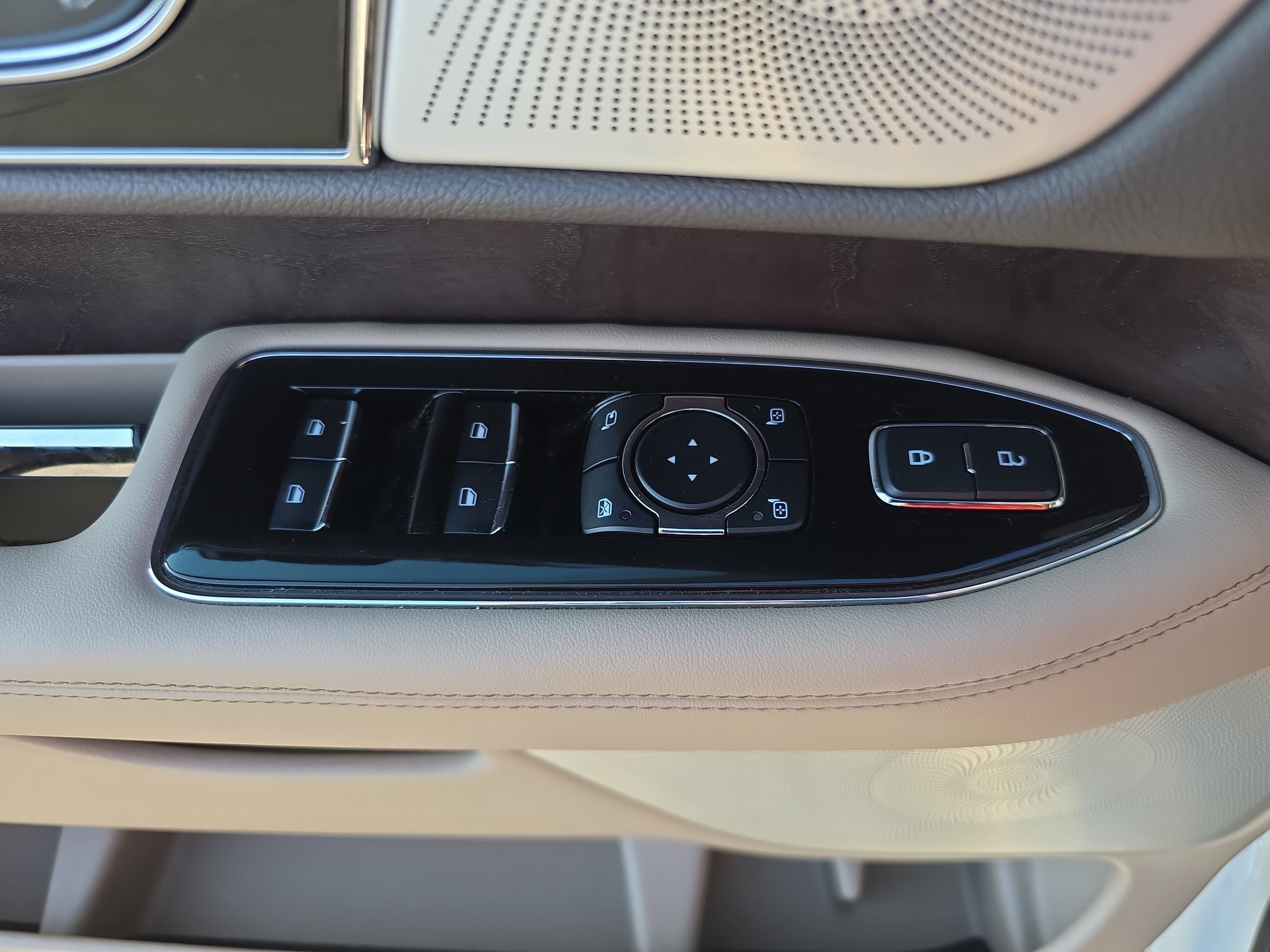 Used 2023 Lincoln Navigator Reserve AWD/4WD image 28